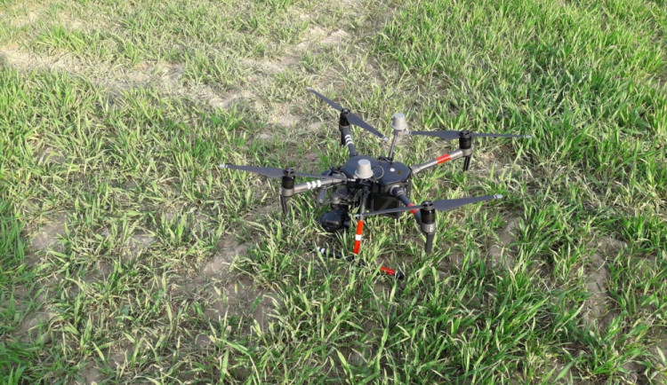 FOTO: Dron jako nový pomocník hasičů. Pomůže při požárech i pátrání po osobách