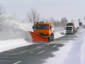 Zimní údržba silnic v Libereckém kraji byla o třetinu levnější