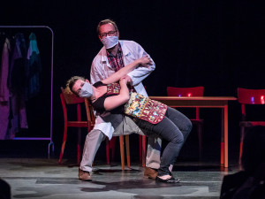 Boss Babiš. První představení po epidemii opepřené o koronavirovou část