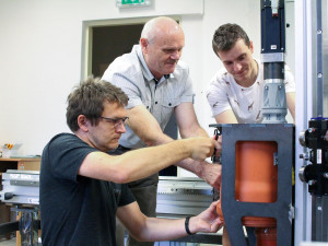 Vytiskněte si vlastní dům. Liberečtí vědci vyvíjejí unikátního robota pro 3D tisk