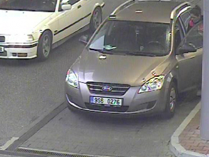 Neznámý řidič si v Liberci tankuje plnou, ale odjíždí bez placení. Policie se obrací na veřejnost