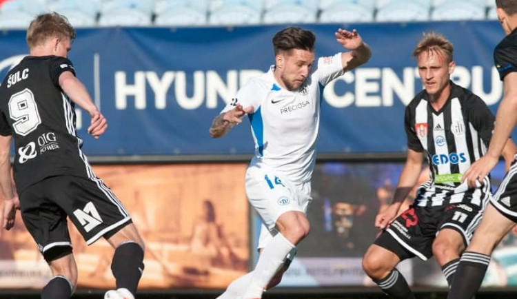 Slovan napravil zaváhání z Teplic. V Budějovicích urval tři body