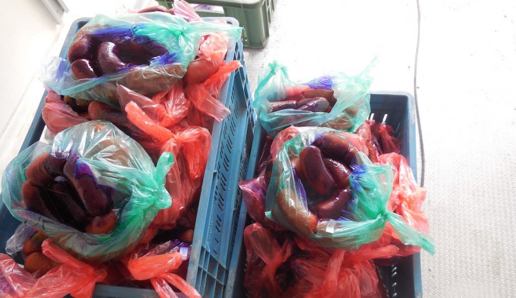 Výrobky nabízel přes sociální sítě