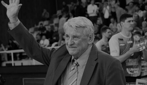 Zemřel volejbalový mistr světa Smolka, legenda liberecké Dukly. Bylo mu 81 let