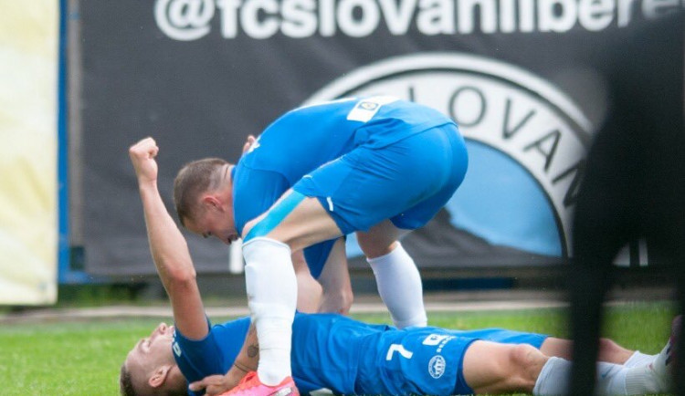 Penalta, dvě červené, video. Atraktivní duel Slovanu s Boleslaví skončil remízou