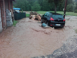FOTO: Víkendové bouřky si způsobily 83 událostí, u kterých zasahovali hasiči