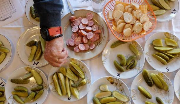 Soutěž o nejlepší nakládačku. Ve Frýdlantu se uskuteční další ročník Okurkiády