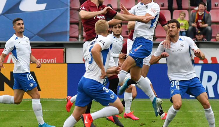 Slovan tentokrát na Spartu nestačil a prohrál. Přijde odveta ve finále poháru?