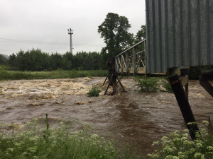 Noční deště zvedly hladiny řek. Na Frýdlantsku bylo vyhlášeno extrémní povodňové nebezpečí