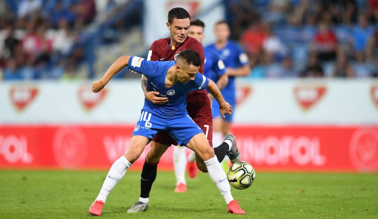 Slovan pohárovou trofej nezískal, ve finále podlehl Spartě 1:2