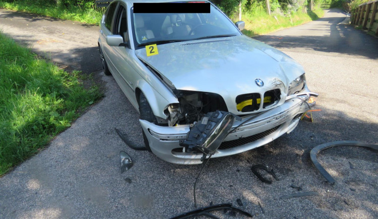 Nehoda na křižovatce bez značek. Řidič nedal přednost zprava