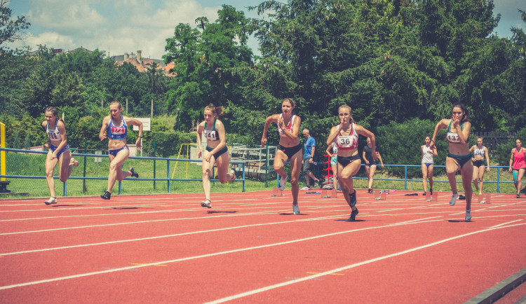 Olomoučtí atleti doma zahájili soutěž družstev. Ženy suverénně vyhrály, muži skončili těsně druzí