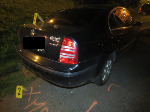 Při couvání naboural auto a z místa ujel. Policisté řidiči naměřili 3 promile