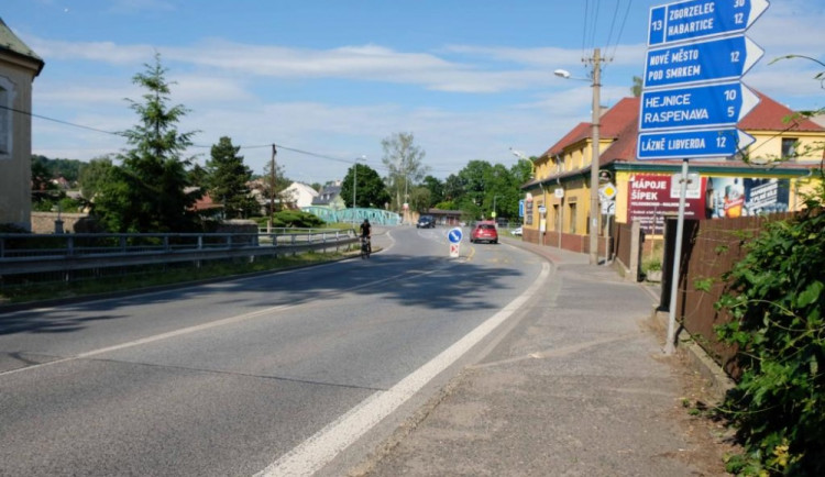 Nové chodníky i přechody. Frýdlant se pouští do oprav ulic Žitavská a Fügnerova