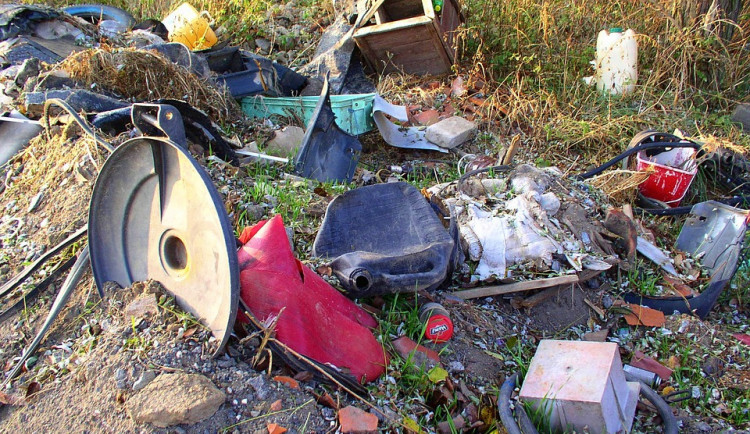 size4-1553078218193-2-landfill-1642754-960-720