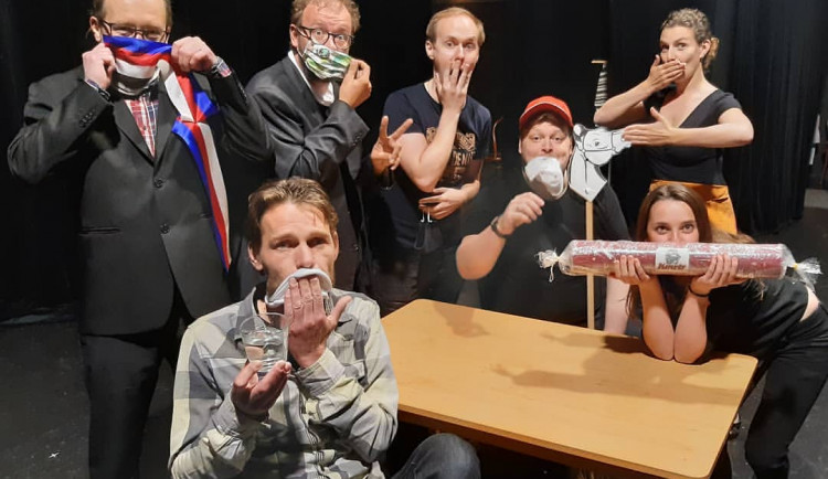 Představení Boss Babiš sklízí úspěchy. Někde se ho ale bojí uvést