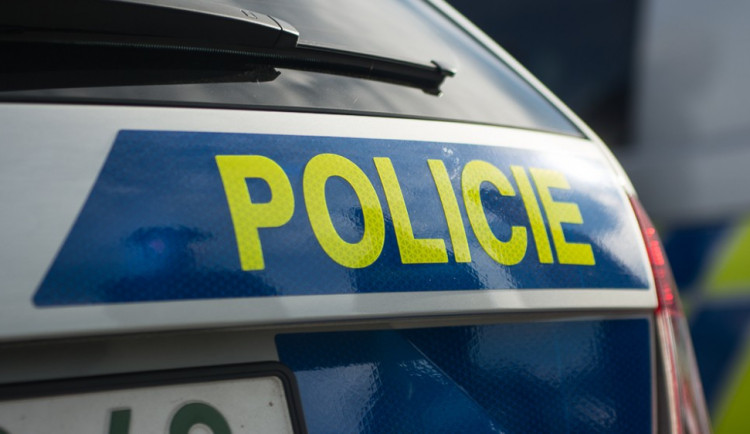 policie, semilsko, slaná, dítě se topilo