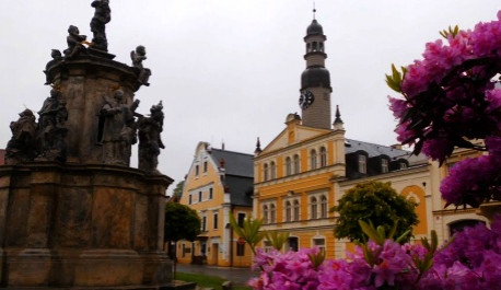 Díky evropské dotaci zrekonstruuje Chrastava veřejné osvětlení a obnoví ochranu stromů