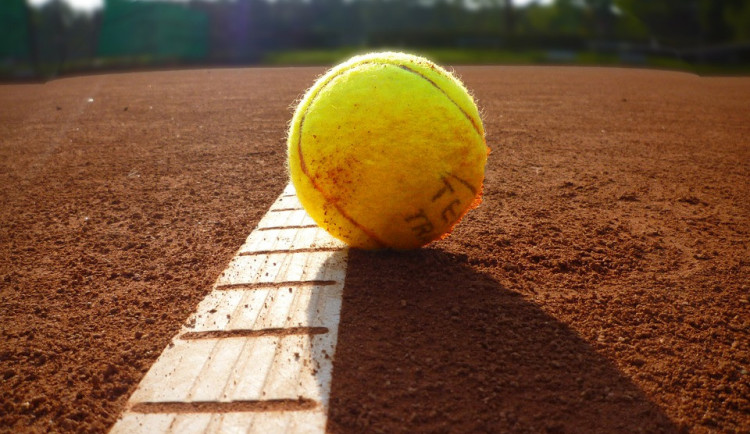 size4-tennis-251907_960_720