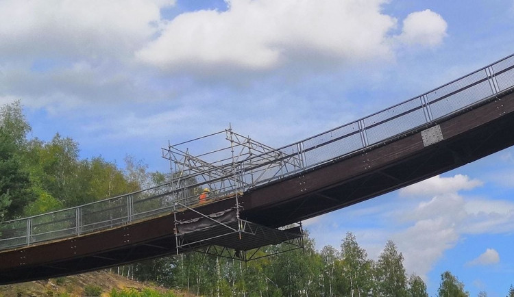 Systém jablonecké firmy umí poslat varování před zřícením mostů