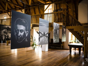 Výstavu originálních tisků Jaromíra 99 na téma Kafka najdete v Zámeckém pivovaru