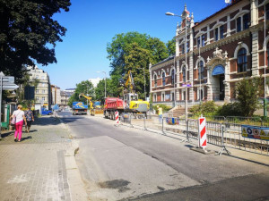 V Klášterní se sice ještě kope, k poliklinice ale už projedete