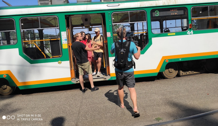 Školáci jsou hlavním motivem společného spotu 22 dopravních podniků zajišťujících MHD v ČR