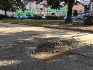 Lidem v Ruprechticích vadí z poloviny opravené náměstí. Další úpravy jsou v plánu, hájí se radnice