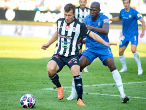FOTO: Liberec byl na jihu Čech šťastnějším. Dynamo padlo i díky bizarní brance 0:2