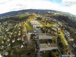 Na kolejích zůstává 700 studentů, jsou připraveni pomáhat