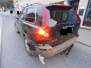 V opilosti se nevěnoval řízení a naboural zezadu do auta. Škoda se vyšplhala na 160 tisíc korun