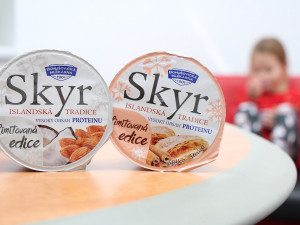 Islandská tradice v českých domovech. SKYR Bohušovické mlékárny zasytí, potěší a osladí vám den. A venku má novou zimní edici