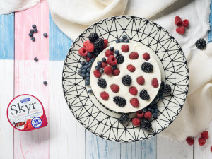 Islandská tradice v českých domovech. SKYR Bohušovické mlékárny zasytí, potěší a osladí vám den. A venku má novou zimní edici