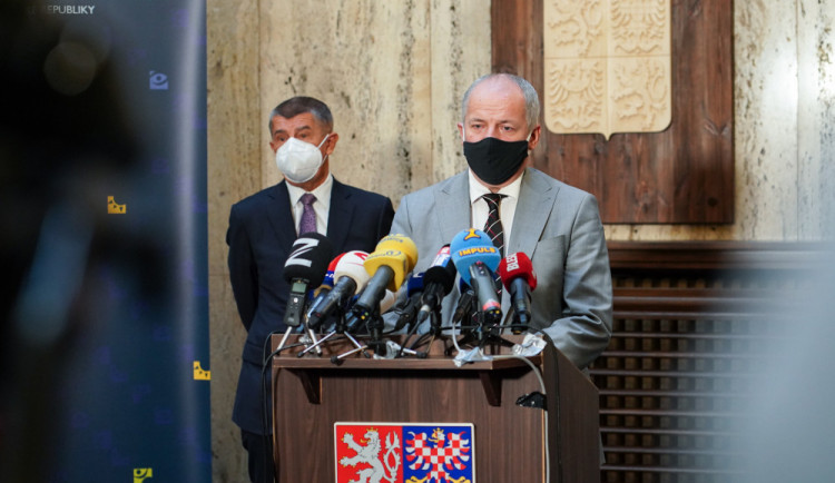 Babiš vyzval Prymulu k rezignaci. Pokud neodstoupí, hodlá ho odvolat