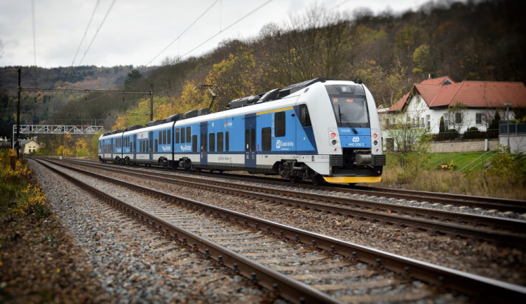 Vlaky z Liberce do Sklářské Poreby budou končit v Harrachově