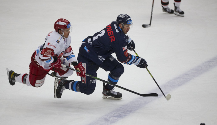 Skvělý obrat. Bílí Tygři otočili proti Hradci a berou tři body