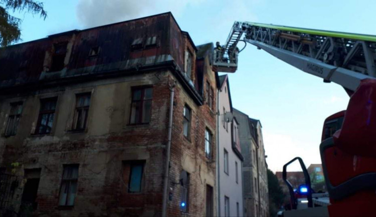 Požár ve Vojanově ulici.