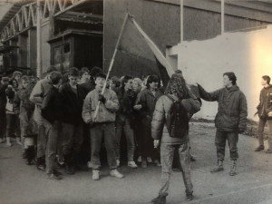 Ke stávkám se přidali i středoškoláci. (FOTO: Milan Drahoňovský)