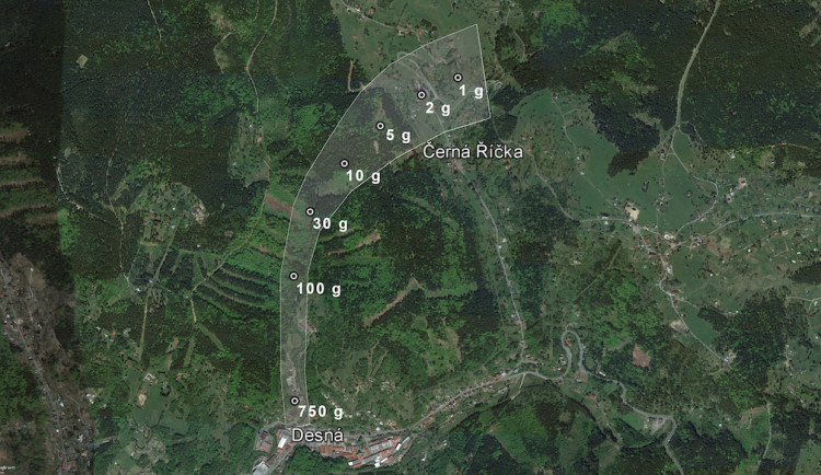 Zářil nad Jizerkami, úlomky bolidu dopadly mezi Desnou a Černou Říčkou