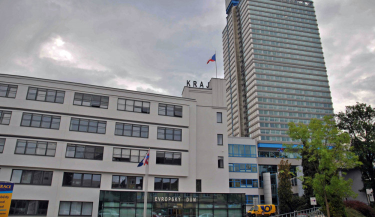 Kvůli daňovému balíčku přijde kraj pro příští rok o skoro půl miliardy