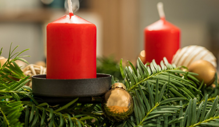 Dnes je první adventní neděle. Startují tak přípravy na letošní Vánoce