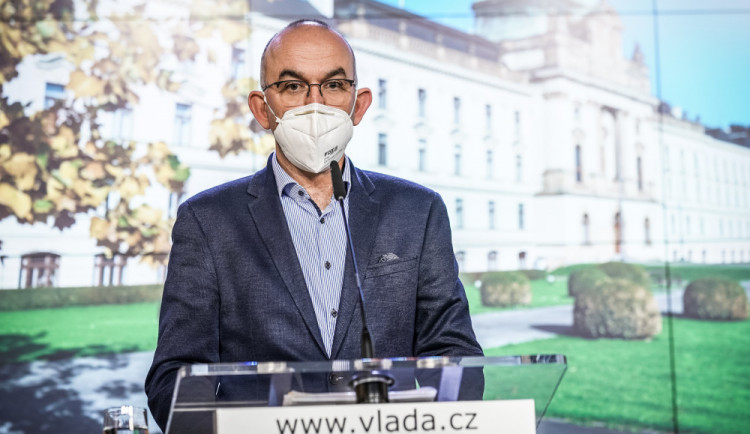 size4-16079618986971-2-cesko-se-opet-posouva-do-ctvrteho-stupne-systemu-pes-restaurace-se-opet-uzavrou