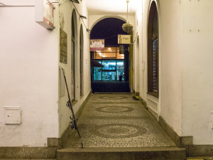 Dárek v podobně skipasů ukryté za lyžemi v Liberci pobavil. A Drbna byla u toho