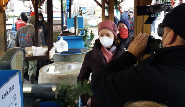 Inspektoři se i letos zaměřují na stánky s kapry. Ryby budou v prodeji na více než 2660 místech