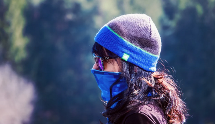 Protilátky proti covidu-19 mají lidé nejméně půl roku, zjistily nové studie