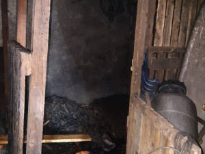 Při požáru rodinného domu nedaleko Jilemnice zemřel člověk