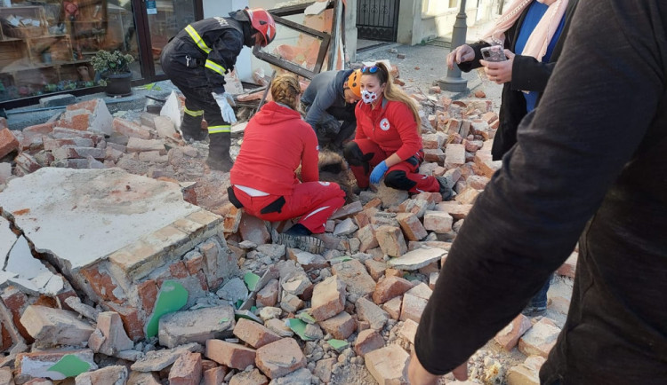 VIDEO: Chorvatsko zasáhlo další silné zemětřesení, seismografy zaznamenaly otřesy i v Liberci