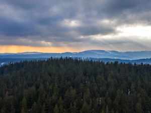 POČASÍ NA STŘEDU: Ráno pozor na náledí. Přes den si užijeme sluníčko