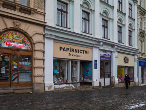 Centrum utápějící se v reklamách. Z Liberce by mohl začít mizet vizuální smog