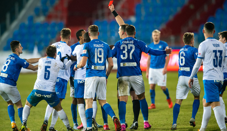 Rasistické pořvávání na Mosqueru v Ostravě. Baník hledá viníka, klub se omluvil